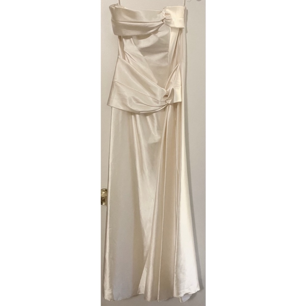 Jessica McClintock white gown